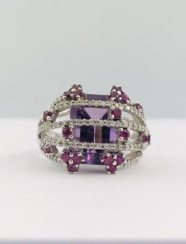 DESIGNER 14K WHITE GOLD NATURAL AMETHYST & PINK SAPPHIRE & DIAMOND CLUSTER RING: DESIGNER 14K WHITE GOLD NATURAL AMETHYST & PINK SAPPHIRE & DIAMOND CLUSTER RING Designer 14K White Gold Natural Amethyst & Pink Sapphire & Diamond Cluster Ring Size: 9.25 Metal: 14k Yellow Gold Weight