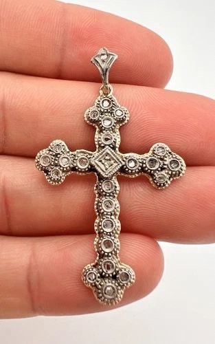 ANTIQUE GEORGIAN YELLOW GOLD & SILVER TOPPED ROSE CUT DIAMONDS CROSS PENDANT: ANTIQUE GEORGIAN YELLOW GOLD & SILVER TOPPED ROSE CUT DIAMONDS CROSS PENDANT Antique Georgian Yellow Gold & Silver Topped Rose Cut Diamonds Cross Pendant Size: Just Under 2" Tall With bail By 1 1/8" W
