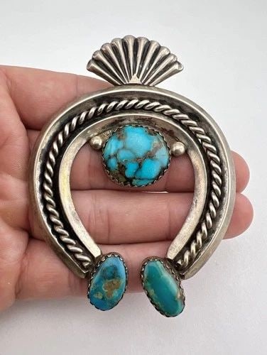 HUGE VINTAGE NAVAJO STERLING SILVER BISBEE TURQUOISE ROPE NAJA HOOK PENDANT 3.5": HUGE Vintage Navajo Sterling Silver Bisbee Turquoise Rope NAJA Hook Pendant 3.5" Size: 3 1/2" Tall By 2 5/8" Wide Metal: Sterling Silver Weight is 54.0 Grams on my scale Amazing Design With Natural Hi