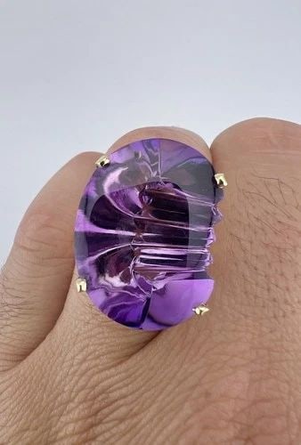 DESIGNER 14K YELLOW GOLD NATURAL FANCY CUT CARVED CABOCHON AMETHYST RING 11.6G: DESIGNER 14K YELLOW GOLD NATURAL FANCY CUT CARVED CABOCHON AMETHYST RING 11.6G Designer 14K Yellow Gold Natural Fancy Cut Carved Cabochon Amethyst Ring 11.6g Ring Size: 8.5 - Can Be Sized Without Dama