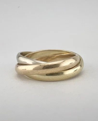 VINTAGE TRINITY 14K TRI COLOR GOLD ROLLING 3 BAND RING: VINTAGE TRINITY 14K TRI COLOR GOLD ROLLING 3 BAND RING Vintage Trinity 14k Tri Color Gold Rolling 3 Band Ring Ring Size: 7 Metal: 14k Tri Color Gold - Hallmarked Weight is 6.7 Grams on my scale Amazin