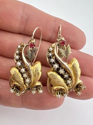 VICTORIAN GEORGIAN TRI GOLD RUBY GLASS SEED PEARL FLORAL ENGRAVED HOOK EARRINGS: VICTORIAN GEORGIAN TRI GOLD RUBY GLASS SEED PEARL FLORAL ENGRAVED HOOK EARRINGS Victorian Georgian Tri Gold Ruby Glass Seed Pearl Floral Engraved Hook Earrings Size: 1 5/8" Tall By Slightly Over 3/4" 