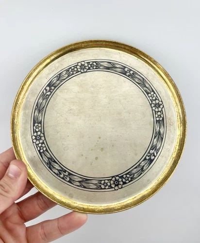 VINTAGE RUSSIAN NIELLO GILT SILVER 875 FLORAL SERVING PLATE 6.5" - 206.8G: VINTAGE RUSSIAN NIELLO GILT SILVER 875 FLORAL SERVING PLATE 6.5" - 206.8G Vintage Russian Niello Gilt Silver 875 Floral Serving Plate 6.5" - 206.8g Size: 6.5" Wide Metal: 875 Russian Silver Weight is 
