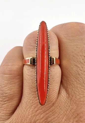 CONTEMPORARY NAVAJO 14K YELLOW GOLD NATURAL RED MEDITERRANEAN CORAL LONG RING (1 of 2)