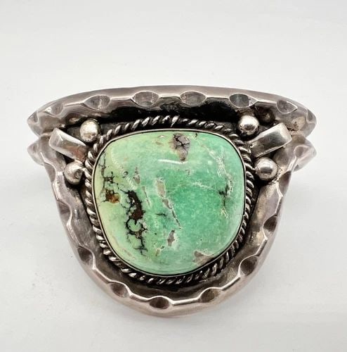 VTG APACHE STERLING SILVER KING'S MANASSA TURQUOISE SHIELD CUFF BRACELET 84.5G (1 of 2)