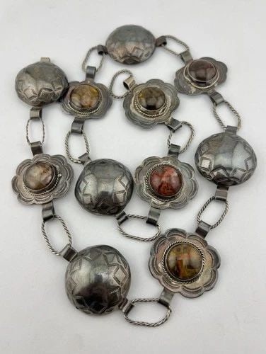 VTG 1940'S FRED HARVEY ERA NAVAJO COIN SILVER PETRIFIED WOOD STAMPED CONCHO BELT (1 of 2)