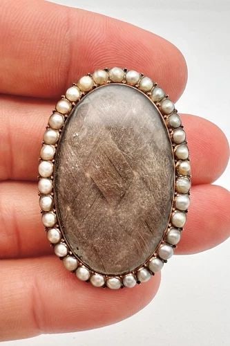 ANTIQUE 1792 GEORGIAN GOLD MOURNING WOVEN HAIR & SEED PEARL BROOCH PIN PENDANT (1 of 2)