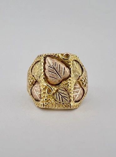 VINTAGE COLEMAN COMPANY 10K GOLD BLACK HILLS GOLD LEAF & GRAPE MEN'S RING 6.2G (1 of 2)