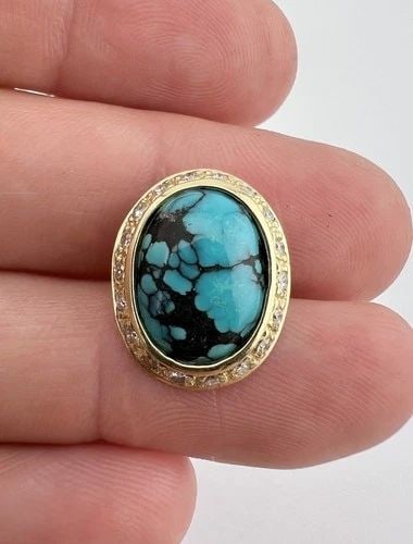 VINTAGE 14K YELLOW GOLD SPIDERWEB TURQUOISE HALO SLIDE OVAL PENDANT 3.8G: VINTAGE 14K YELLOW GOLD SPIDERWEB TURQUOISE HALO SLIDE OVAL PENDANT 3.8G Vintage 14K Yellow Gold Spiderweb Turquoise Halo Slide Oval Pendant 3.8g Size: 3/4" (17mm) Tall By 5/8" (14.5mm) Wide Metal: 14
