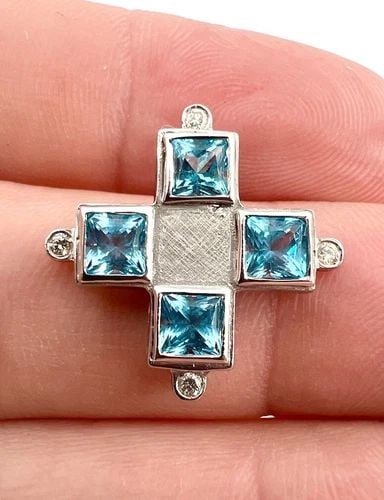 DESIGNER FINE 18K WHITE GOLD & NATURAL BLUE AQUA GEMSTONE DIAMOND CROSS PENDANT (1 of 2)