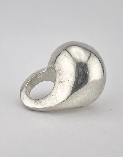 MASSIVE PATRICIA VON MUSULIN MODERNIST STERLING SILVER CURVED BALL RING 50.5G: MASSIVE PATRICIA VON MUSULIN MODERNIST STERLING SILVER CURVED BALL RING 50.5G MASSIVE Patricia Von Musulin Modernist Sterling Silver Curved Ball Ring 50.5g Ring Size 5.5 - Can B Resized Metal: Sterlin