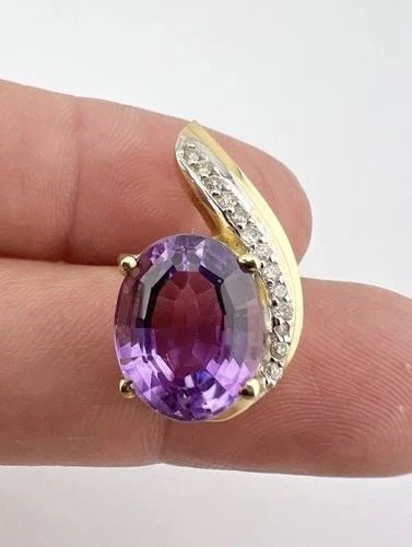 DESIGNER 14K YELLOW GOLD NATURAL FACETED AMETHYST & DIAMOND ACCENT PENDANT (1 of 2)