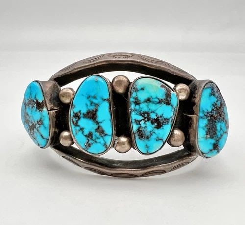 VINTAGE NAVAJO STERLING SILVER KINGMAN TURQUOISE STAMPED CUFF BRACELET 81.5G (1 of 2)
