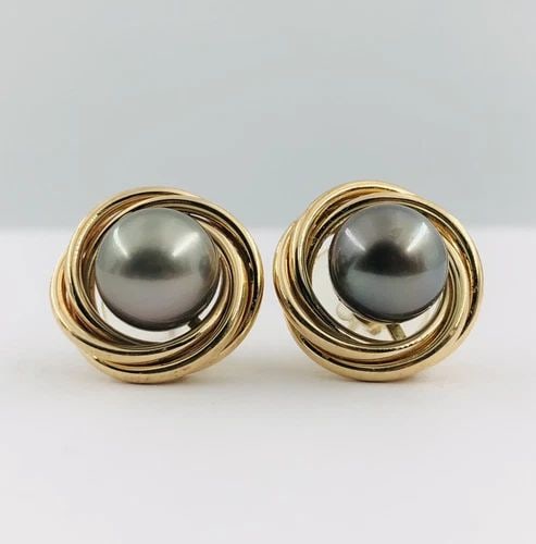 DESIGNER FINE 14K YELLOW GOLD 10MM PEACOCK TAHITIAN PEARL TWIST POST EARRINGS: DESIGNER FINE 14K YELLOW GOLD 10MM PEACOCK TAHITIAN PEARL TWIST POST EARRINGS Designer Fine 14K Yellow Gold 10mm Peacock Tahitian Pearl Twist Post Earrings Size: 18mm Wide Total Weight is 7.2 Grams on