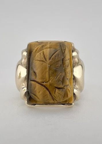 ANTIQUE VICTORIAN 10K YELLOW GOLD CARVED TIGERS EYE INTAGLIO MEN'S RING 7G: ANTIQUE VICTORIAN 10K YELLOW GOLD CARVED TIGERS EYE INTAGLIO MEN'S RING 7G Antique Victorian 10k Yellow Gold Carved Tigers Eye Intaglio Men's Ring 7g Ring Size 10.5- Can Be Resized Weight is 7.0 Grams