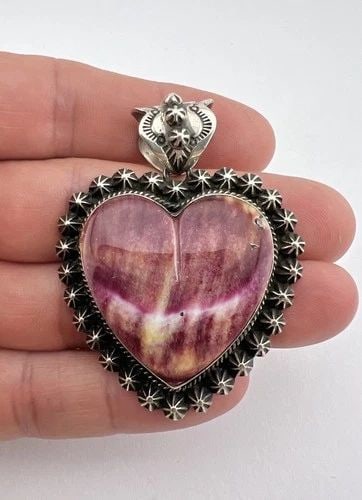 HAPPY PIASSO NAVAJO STERLING SILVER PURPLE SPINY OYSTER HEART PENDANT 2.25": RARE Happy Piasso Navajo Sterling Silver Purple Spiny Oyster HEART Pendant 2.25" Size: Slightly Over 2 1/4" Tall With bail by 1 3/4" Wide Weight is 29.0 Grams on my scale Test Positive For Sterling Si