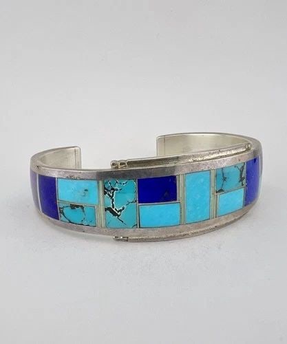 VTG DAVID ROSALES SUPERSMITH NAVAJO STERLING MULTI GEM FLUSH MEN'S CUFF BRACELET: VTG DAVID ROSALES SUPERSMITH NAVAJO STERLING MULTI GEM FLUSH MEN'S CUFF BRACELET Vtg David Rosales Supersmith Navajo Sterling Silver Multi Gemstone Flush Men's Cuff Bracelet Cuff is 5 1/2" tip to Tip 