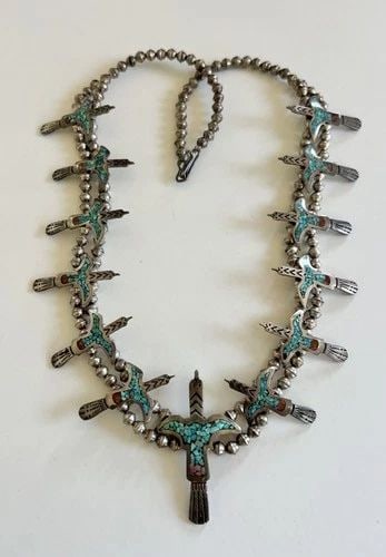 NAVAJO STERLING SILVER CHIP TURQUOISE CORAL PEYOTE BIRD SQUASH BLOSSOM NECKLACE: Vtg Navajo Sterling Silver Chip Turquoise & Coral Peyote Bird Squash Blossom Necklace This Amazing necklace features huge specimens of Natural Chip Inlay Turquoise & Coral. Necklace has Under 6mm Wide