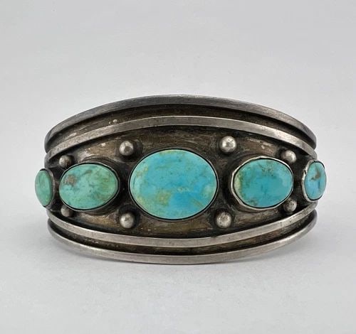 EARLY VTG NAVAJO STERLING SILVER HIGH GRADE FOX TURQUOISE CUFF BRACELET 65.6G (1 of 2)