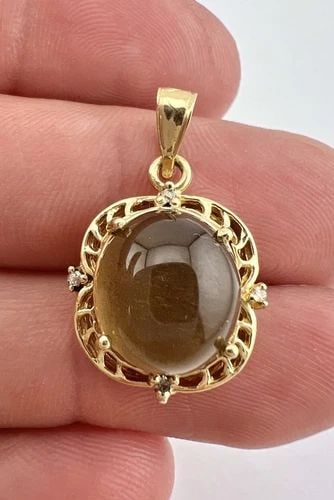 VINTAGE 14K YELLOW GOLD CABOCHON CATS EYE & DIAMOND FILIGREE DANGLE PENDANT (1 of 2)