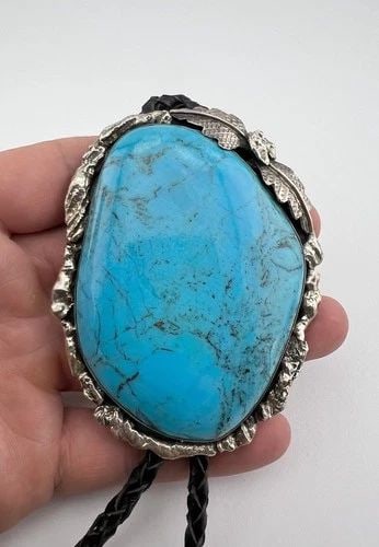 HUGE VTG NAVAJO STERLING SILVER KINGMAN TURQUOISE STAMPED BOLO TIE 3.5" - 110G (1 of 2)