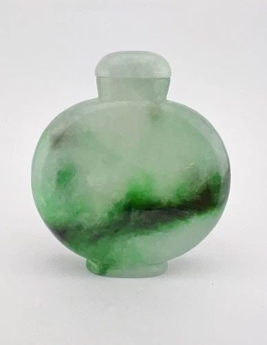 ANTIQUE OLD CHINESE GREEN MOTTLED JADE JADEITE CARVED SNUFF BOTTLE (1 of 2)
