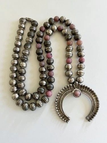 VG NAVAJO STERLING SILVER RHODOCHROSITE BENCH BEAD NAJA PENDANT NECKLACE 82.3G (1 of 2)