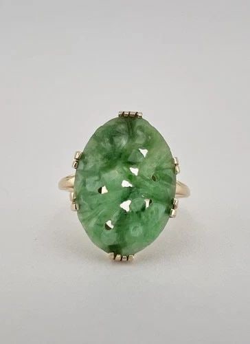 ANTIQUE VICTORIAN 14K YELLOW GOLD CARVED GREEN NEPHRITE JADE FLORAL RING (1 of 2)
