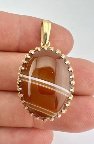 ANTIQUE VICTORIAN 14K YELLOW GOLD BANDED AGATE CLAW CROWN SET PENDANT 1.5" -7.3G (1 of 2)