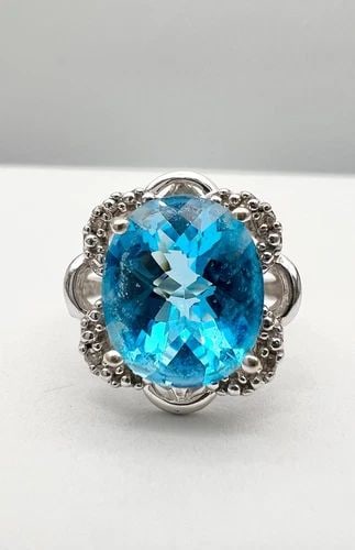 DESIGNER 10K WHITE GOLD NATURAL OVAL LONDON BLUE TOPAZ & DIAMOND RING (1 of 2)