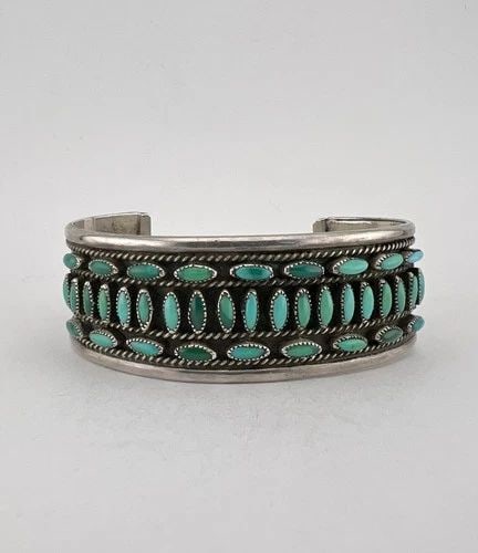 OLD PAWN 1940'S ZUNI STERLING SILVER NEEDLEPOINT TURQUOISE DASH CUFF BRACELET (1 of 2)