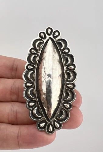 HUGE 3" RICHARD BEGAY JR NAVAJO STERLING SILVER HAMMERED STAMPED WOMEN'S RING (1 of 2)