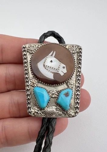 #1 VTG MIKE SIMPLICIO ZUNI STERLING SILVER TURQUOISE SHELL HORSE BOLO TIE 1.75" (1 of 2)