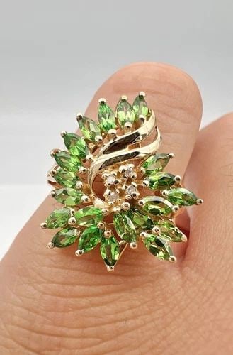 DESIGNER 10K YELLOW GOLD NATURAL GREEN TSAVORITE & DIAMOND CLUSTER RING (1 of 2)