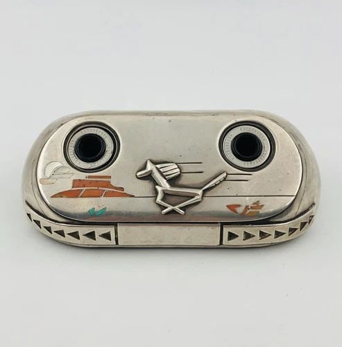 VINTAGE NAVAJO ZUNI STERLING SILVER MULTI STONE INLAY BRONCO HORSE DESK INKWELL: VINTAGE NAVAJO ZUNI STERLING SILVER MULTI STONE INLAY BRONCO HORSE DESK INKWELL Vintage Navajo Zuni Sterling Silver Multi Stone Inlay Bronco Horse Desk Inkwell Inkwell Size: 6 1/2" long by 3 5/8" Wide