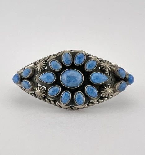 VTG NAVAJO STERLING SILVER DENIM BLUE LAPIS LAZULI TWIST CLUSTER CUFF BRACELET: VTG NAVAJO STERLING SILVER DENIM BLUE LAPIS LAZULI TWIST CLUSTER CUFF BRACELET Vtg Navajo Sterling Silver Natural Denim Lapis Lazuli Twist Cluster Cuff Bracelet Cuff is Around 5 1/4" tip to Tip and ha