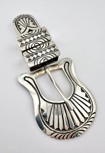 HUGE VTG NAVAJO STERLING SILVER DEEP STAMPED 4 PIECE RANGER BELT BUCKLE 75.5G: HUGE VTG NAVAJO STERLING SILVER DEEP STAMPED 4 PIECE RANGER BELT BUCKLE 75.5G Huge Vtg Navajo Sterling Silver Deep Stamped 4 Piece Ranger Belt Buckle 75.5g Buckle Size: Tall 2 1/4" Tall By 2 5/8" Wide