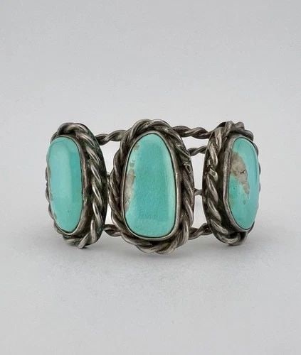OLD PAWN NAVAJO STERLING SILVER ROYSTON TURQUOISE TWIST SHANK CUFF BRACELET: Old Pawn Navajo Sterling Silver Royston Turquoise Twist Shank Cuff Bracelet Cuff is Slightly Over 5 1/4" tip to Tip and has a 1" Wide Adjustable Gap Cuff Is 1 3/8" Wide In the Center Weight is 48.2 Gr