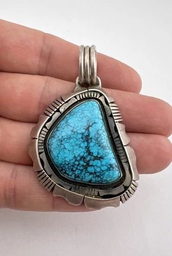 FRANCIS MELVIN NAVAJO STERLING SILVER BIRDSEYE KINGMAN TURQUOISE PENDANT 2.5": FRANCIS MELVIN NAVAJO STERLING SILVER BIRDSEYE KINGMAN TURQUOISE PENDANT 2.5" Vtg Francis Melvin Navajo Sterling Silver Birdseye Kingman Turquoise Pendant 2.5" Pendant is 2 1/2" Tall With Bail By Over