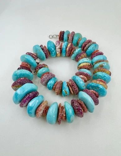 SANTO DOMINGO KEWA TURQUOISE MULTI COLOR SPINY OYSTER HEISHI STERLING NECKLACE: SANTO DOMINGO KEWA TURQUOISE MULTI COLOR SPINY OYSTER HEISHI STERLING NECKLACE Santo Domingo Kewa Turquoise Multi Color Spiny Oyster Heishi Sterling Necklace Necklace is 19" long Tip To Tip Oyster Sto