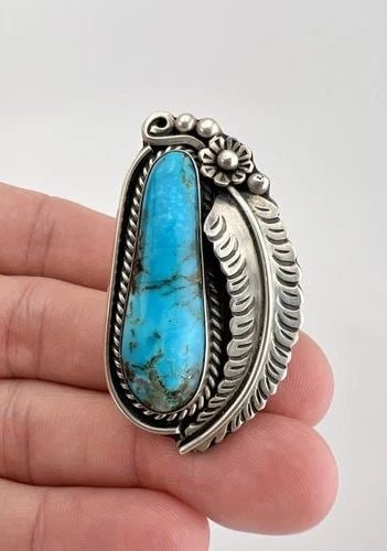 BIG 21G VTG GEORGE CLARK NAVAJO STERLING SILVER BISBEE TURQUOISE STAMPED RING 2": BIG 21g Vtg George Clark Navajo Sterling Silver Bisbee Turquoise Stamped Ring 2" Ring Size: 6.5 - Can Be Re Sized Weight is 21.0 Grams on my scale Metal: Sterling Silver Ring is 2" Tall In the Center 