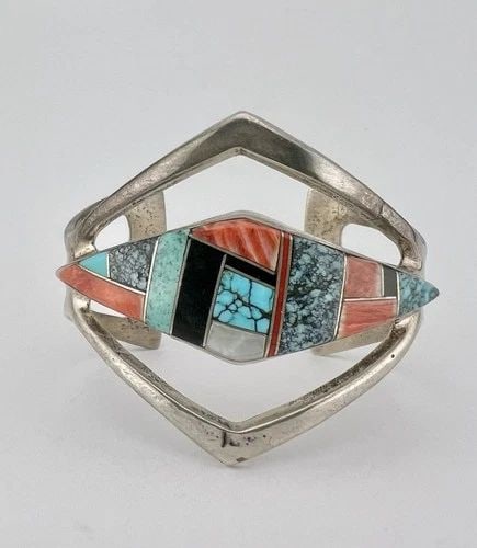 VTG NAVAJO SANDCAST STERLING SILVER FLUSH MULTI GEMSTONE CUFF BRACELET 55G (1 of 2)