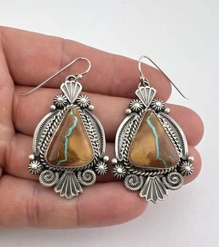 MIKE ROSITA CALLADITTO NAVAJO STERLING SILVER BOULDER ROYSTON TURQUOISE EARRINGS: MIKE ROSITA CALLADITTO NAVAJO STERLING SILVER BOULDER ROYSTON TURQUOISE EARRINGS Mike & Rosita Calladitto Navajo Sterling Silver Boulder Ribbon Royston Turquoise Earrings Size: 2 1/8" Tall With Dangle