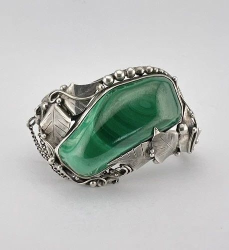 ANTIQUE ART NOUVEAU STERLING SILVER NATURAL MALACHITE FLORAL BANGLE BRACELET: ANTIQUE ART NOUVEAU STERLING SILVER NATURAL MALACHITE FLORAL BANGLE BRACELET Antique Art Nouveau Sterling Silver Natural Malachite Floral Bangle Bracelet Size: 6 1/4" Inside Circumference. Opening Siz