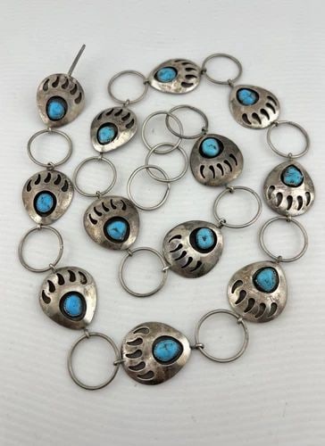 VTG NAVAJO STERLING SILVER TURQUOISE SHADOWBOX BEAR PAW CONCHO BELT 31.5"-74.5G: VTG NAVAJO STERLING SILVER TURQUOISE SHADOWBOX BEAR PAW CONCHO BELT 31.5"-74.5G Vtg Navajo Sterling Silver Turquoise Shadowbox Bear Paw Concho Belt 31.5"-74.5g Belt Size: 31.5" Tip To Tip - Adjustable