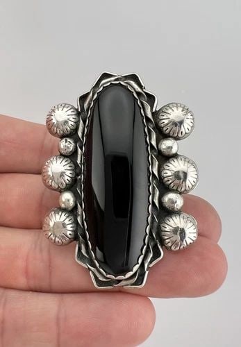 MASSIVE VTG WILBUR WAUNEKA NAVAJO STERLING SILVER BLACK ONYX STAMPED RING 28G: MASSIVE VTG WILBUR WAUNEKA NAVAJO STERLING SILVER BLACK ONYX STAMPED RING 28G Massive Vtg Wilbur Wauneka Navajo Sterling Silver Black Onyx Stamped Ring 28g Ring Size: 8.5 - Can Be Resized Weight is 28