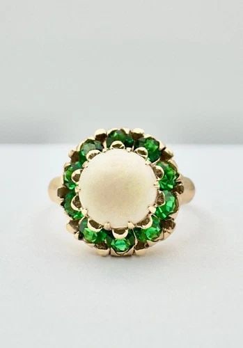 VTG 10K YELLOW GOLD NATURAL AUSTRALIAN FIRE OPAL & CHROME DIOPSIDE FLOWER RING: VTG 10K YELLOW GOLD NATURAL AUSTRALIAN FIRE OPAL & CHROME DIOPSIDE FLOWER RING Vtg 14k Yellow Gold Natural Australian Fire Opal & Chrome Diopside Flower Ring Ring Size: 6.25 - Can Be Resized Metal: 10