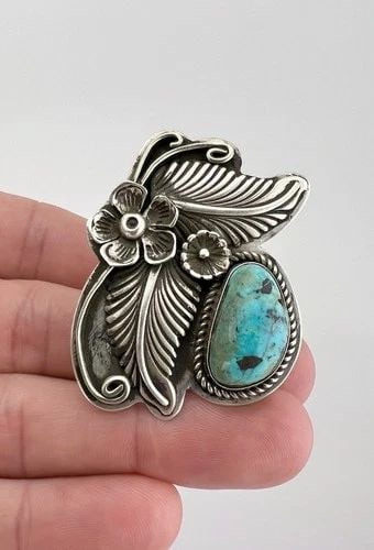 MASSIVE 2" VTG NAVAJO STERLING SILVER KINGMAN TURQUOISE STAMPED RING 26G: MASSIVE 2" Vtg Navajo Sterling Silver Kingman Turquoise Stamped Ring 26g Ring Size: 8 - Can Be Re Sized Weight is 26.0 Grams on my scale Metal: Sterling Silver Face Of The Ring is 2 1/8" Tall In the C