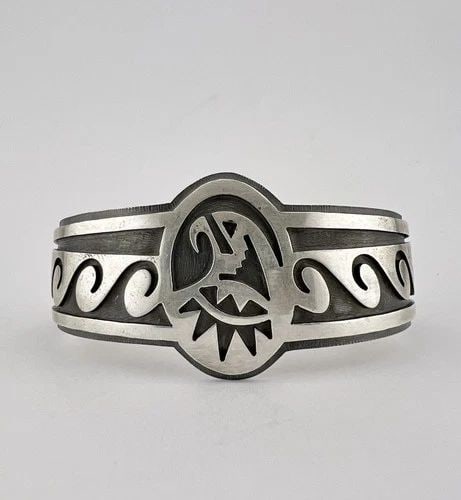 VTG ELGENE SEHONGVA HOPI STERLING SILVER EAGLE & WAVE OVERLAY CUFF BRACELET: VTG ELGENE SEHONGVA HOPI STERLING SILVER EAGLE & WAVE OVERLAY CUFF BRACELET Vtg Elgene Sehongva HOPI Sterling Silver Eagle & Wave Overlay Cuff Bracelet Cuff is Around 5 3/4" tip to Tip and has a 1 1/8