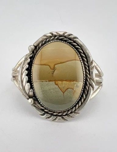 VINTAGE NAVAJO STERLING SILVER PICTURE JASPER STAMPED WIDE CUFF BRACELET #3: VINTAGE NAVAJO STERLING SILVER PICTURE JASPER STAMPED WIDE CUFF BRACELET #3 Vintage Navajo Sterling Silver Picture Jasper Stamped WIDE Cuff Bracelet Cuff is 5 1/8" tip to Tip and has a 1 1/4" Wide Adj